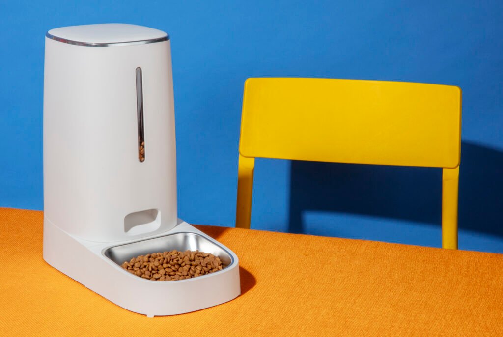 smart feeder pets still life